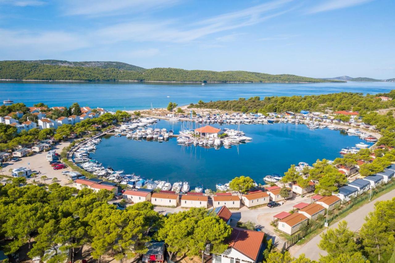 Mobile Homes Solaris Vacanceselect Šibenik Exterior foto