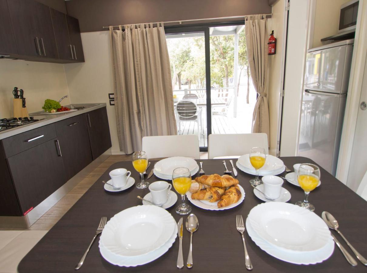 Mobile Homes Solaris Vacanceselect Šibenik Exterior foto